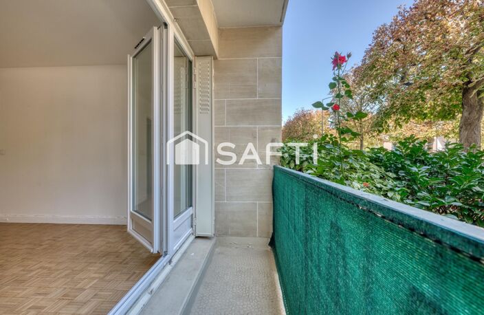 LE PARC DE SAINT-MAUR  STUDIO AVEC BALCON — photo 5