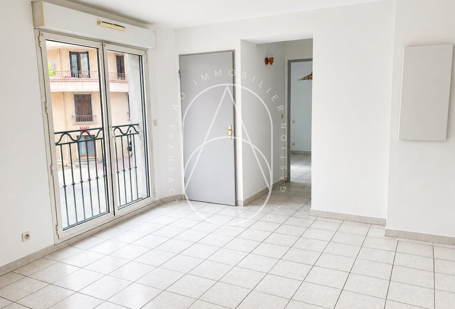 Appartement — photo 1