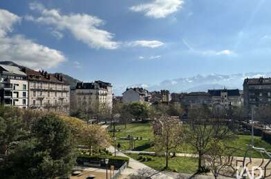 Appartement 3 pièces 158000 €