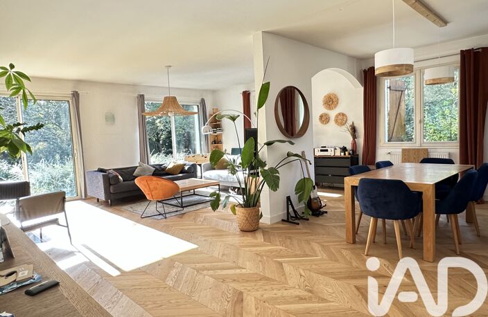 Vente Maison/villa 8 pièces — photo 2