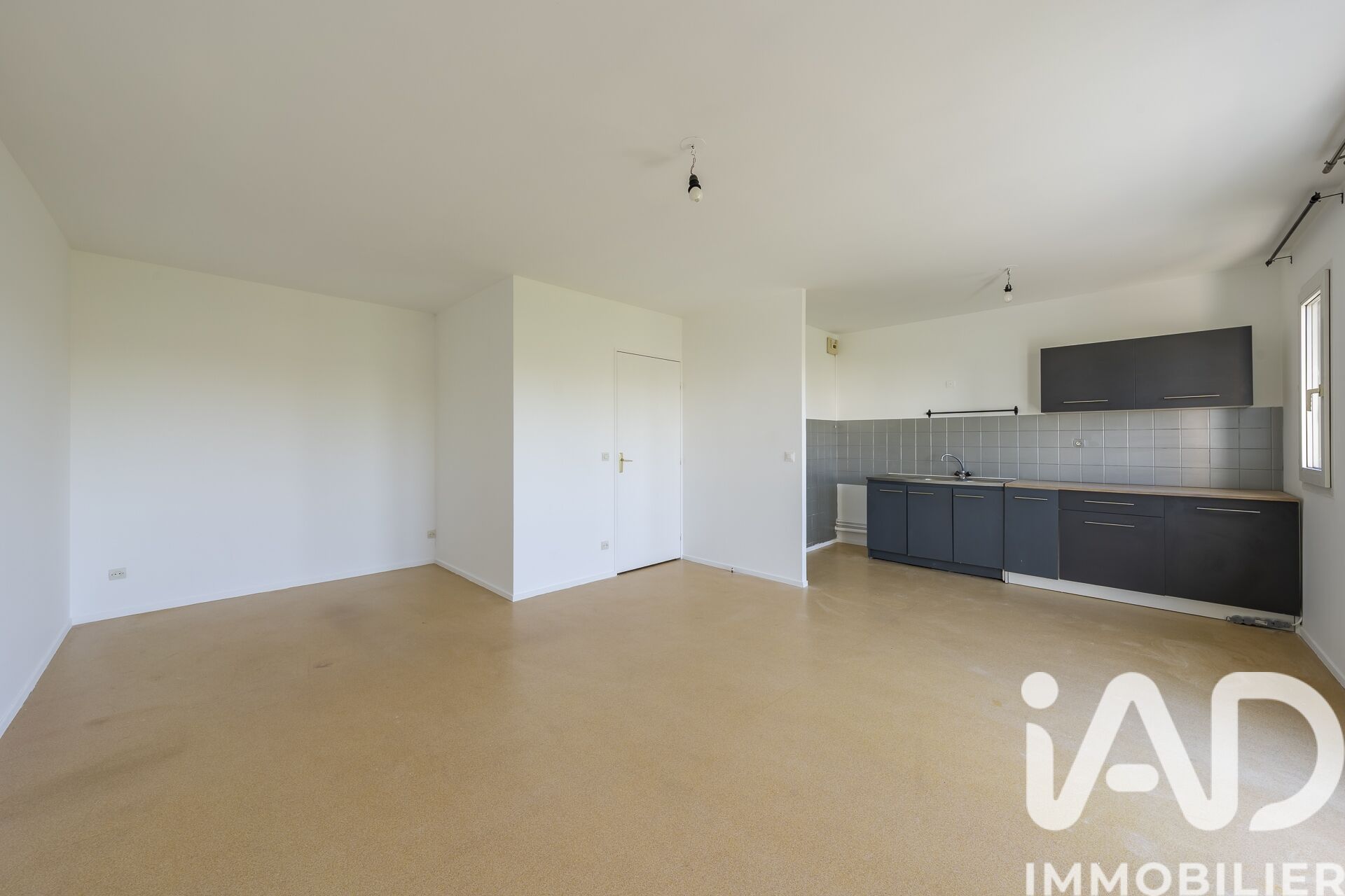 Vente Appartement 1 pièce - Photo 2