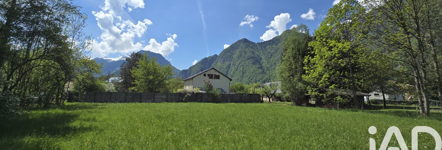 Terrain  1477 m² à vendre à Le Bourg-d'Oisans (38520)