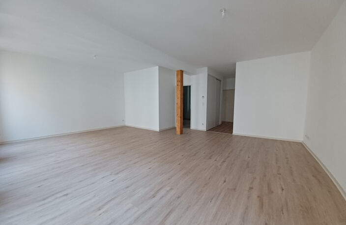 AGEN - APPARTEMENT - 108.27 m2 - 4 PIECES — photo 2