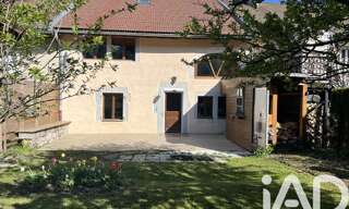 Maison 5 Pièces 213 m² à vendre à Hauts de Bienne (39400)