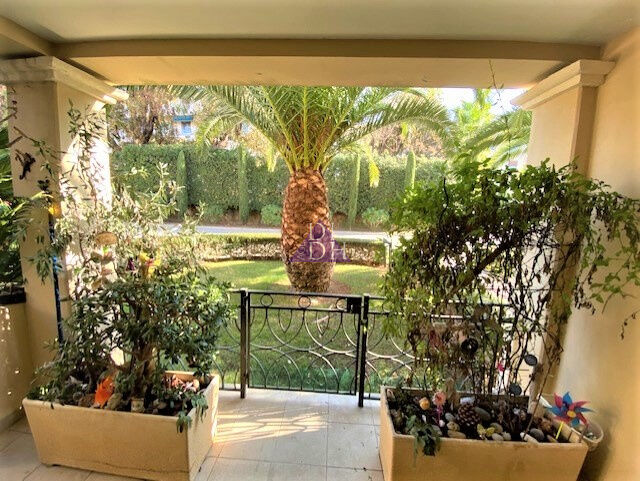 Appartement  T3 à louer Hyères 83400