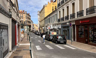 Commerce  29 m² à vendre à Hyères (83400)