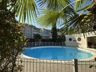 ROYAN /VAUX - T3 rénové avec terrasse plein sud dans résidence avec piscine au prix de 307.400€ HAI — photo 4