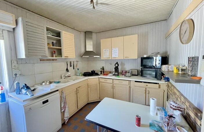 Maison en pierre de 4 pièces principales — photo 2