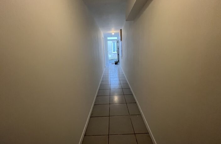 Vente immeuble   Mauzé-sur-le-Mignon (79210) — photo 2