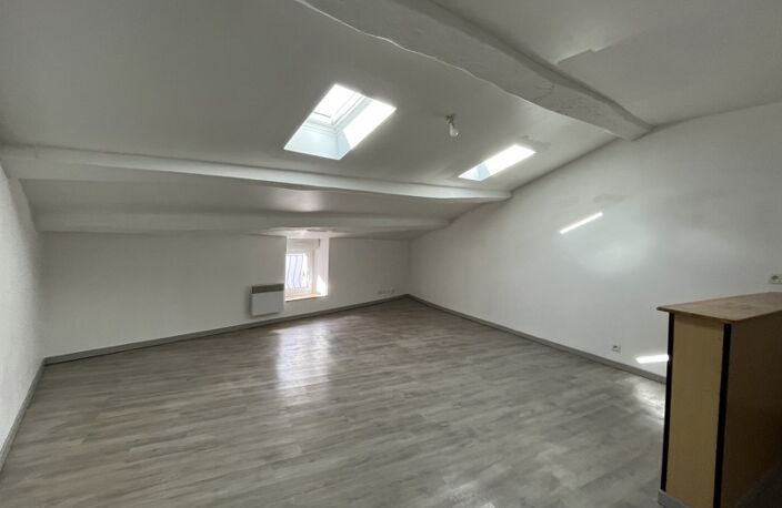 Vente immeuble   Mauzé-sur-le-Mignon (79210) — photo 4