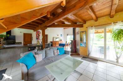 Maison 4 pièces 301815 €