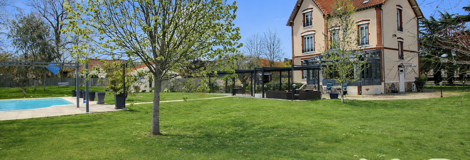 Maison 10 Pièces 271 m² à vendre à Coubert (77170)