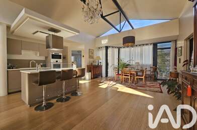 Appartement 3 pièces 242000 €