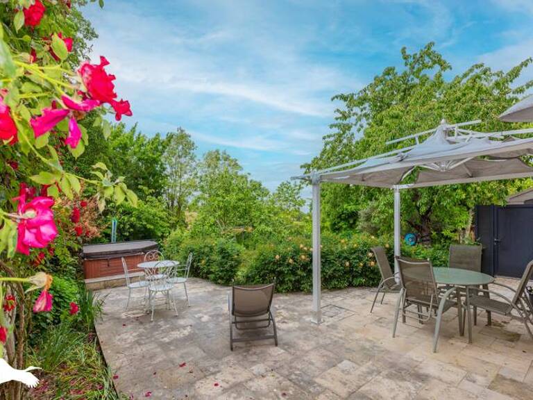 Maison en pierre de 6 pièces principales — photo 1