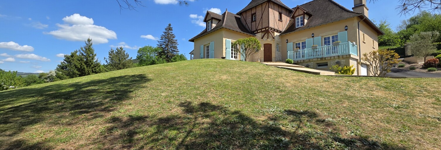 Maison 7 Pièces 220 m² à vendre à Saint-Céré (46400)