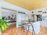 Maison en pierre de 9 pièces principales — photo 4