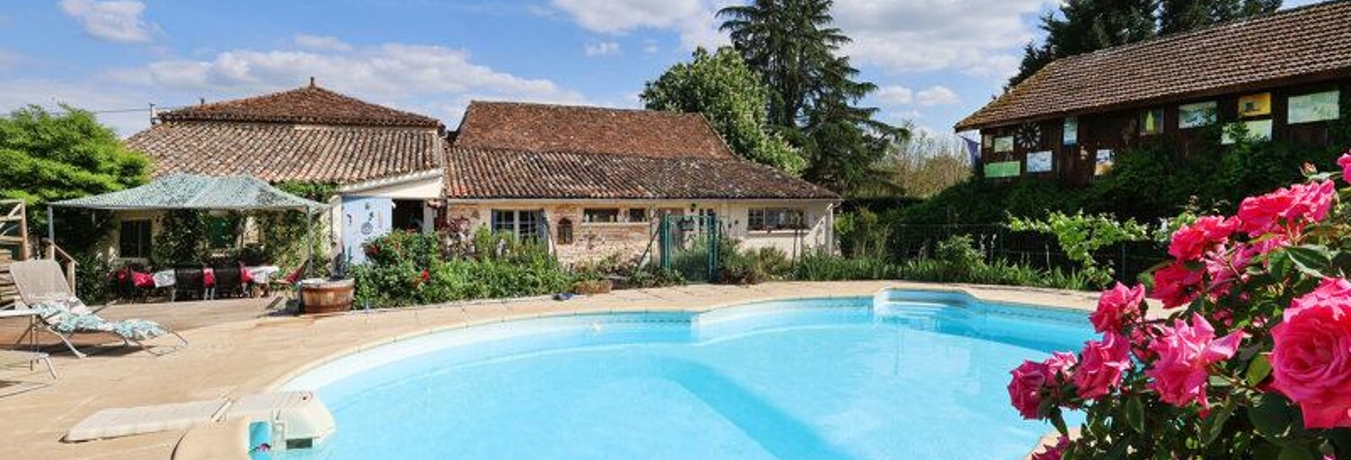 Maison 6 Pièces 220 m² à vendre à Saint-Avit-Saint-Nazaire (33220)
