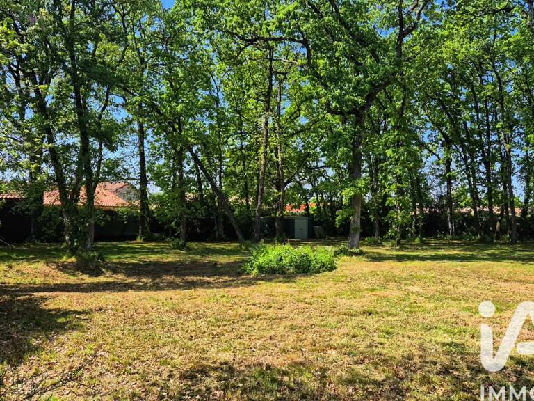 Vente Terrain 3 700 m&sup2; — photo 1