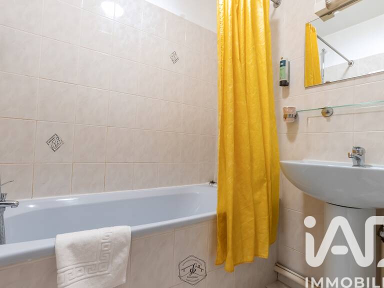 Vente Immeuble 1 614 m&sup2; — photo 1