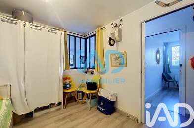 Appartement 3 pièces 319587 €