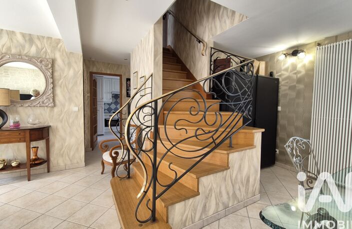 Vente Maison/villa 9 pièces — photo 4