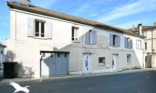 Immeuble   m² à vendre à La Couronne (16400)