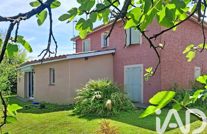 Vente Maison/villa 7 pièces — photo 2