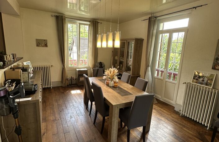 Vente Maison/villa 8 pièces — photo 3