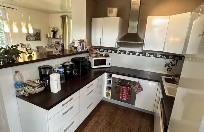 Vente Maison/villa 8 pièces — photo 4