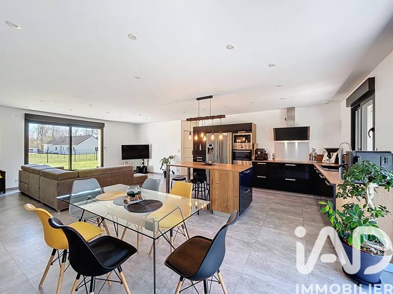 Vente Maison/villa 5 pièces — photo 1