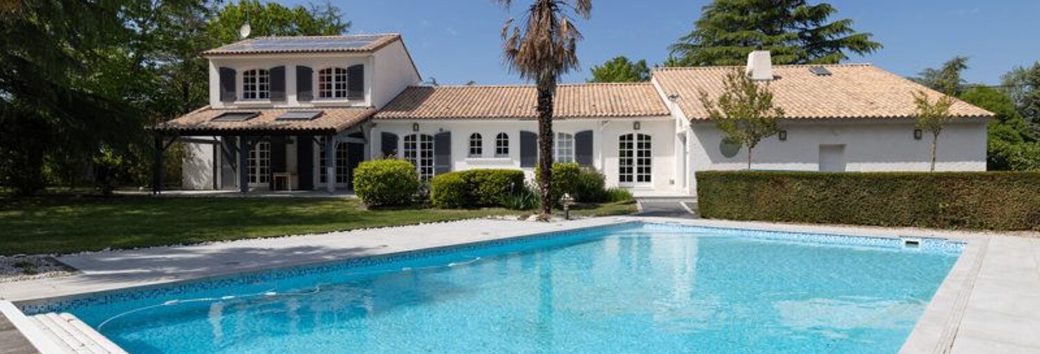 Maison 10 Pièces 285 m² à vendre à Aubigny-Les Clouzeaux (85430)