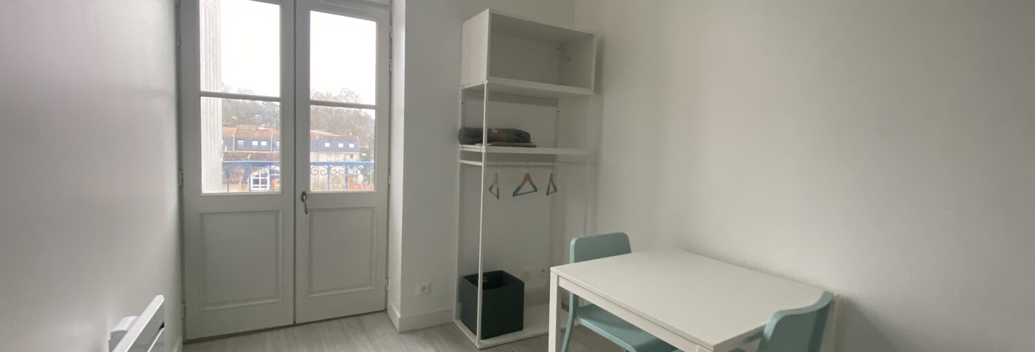 Appartement 1 Pièce 16 m² à louer à Poitiers (86000)