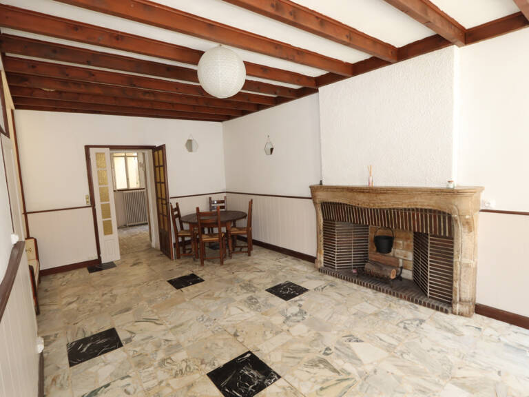 Maison individuelle spacieuse avec cour dans le centre de La — photo 1