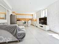 APPARTEMENT 4 PIÈCES - COUR PRIVATIVE - STATIONNEMENT — photo 4