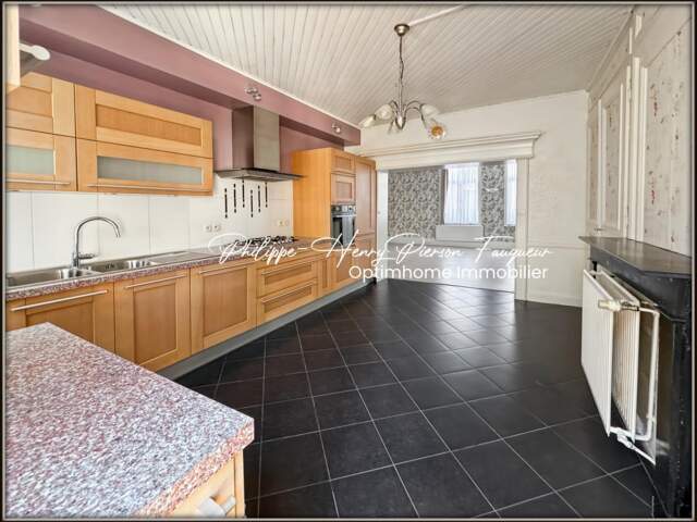 Maison bourgeoise à vendre – 7 pièces – 200 m² plus garage – Lille Wazemmes (59) — photo du bien