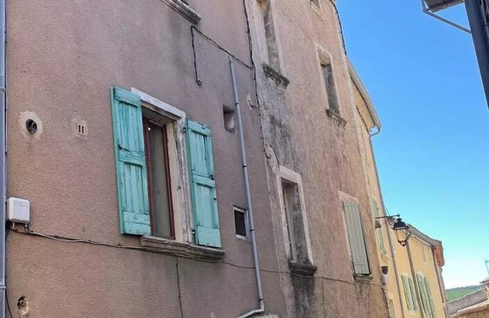 IMMEUBLE DE 87 M² HABITABLES A RENOVER - — photo 5