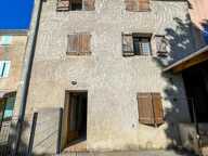 IMMEUBLE DE 124 m² HABITABLES A RENOVER - — photo 3
