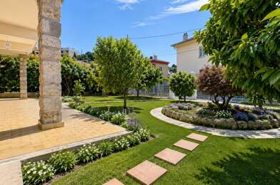 Maison 5 pièces 3700 €