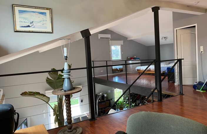 Belle maison en bois et son gîte, situation idéale ! — photo 5