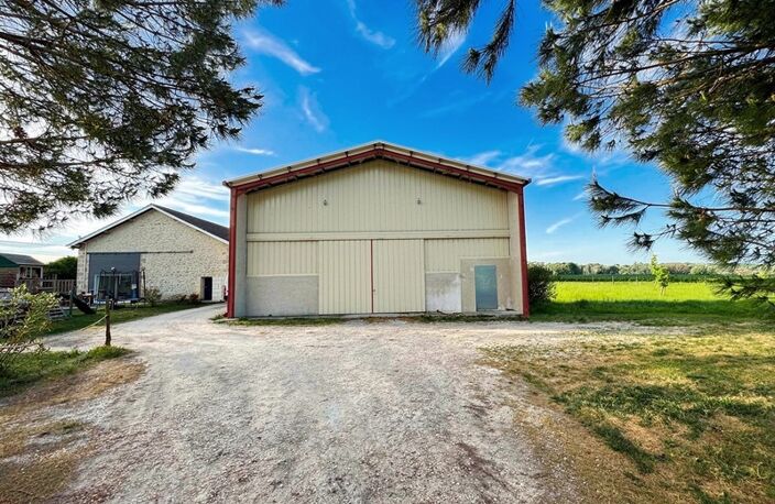 Maison à vendre 5 pièces SAINT SULPICE DE POMMIERS (33) — photo 2
