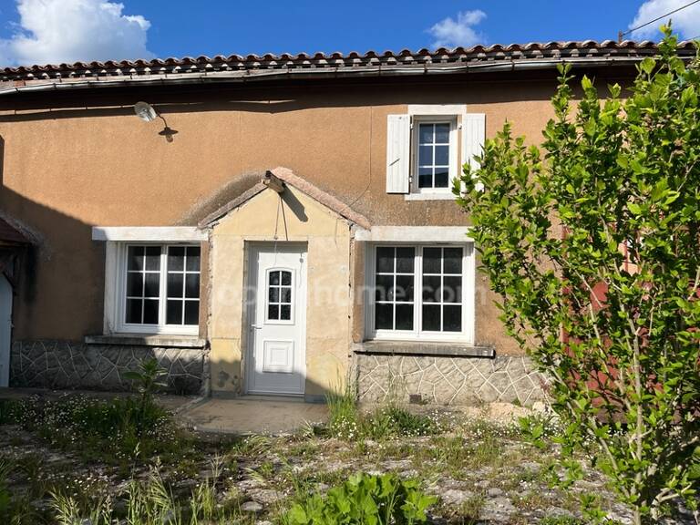 Idéal investisseur - Ensemble immobilier à fort potentiel - XAMBES (16) — photo 1