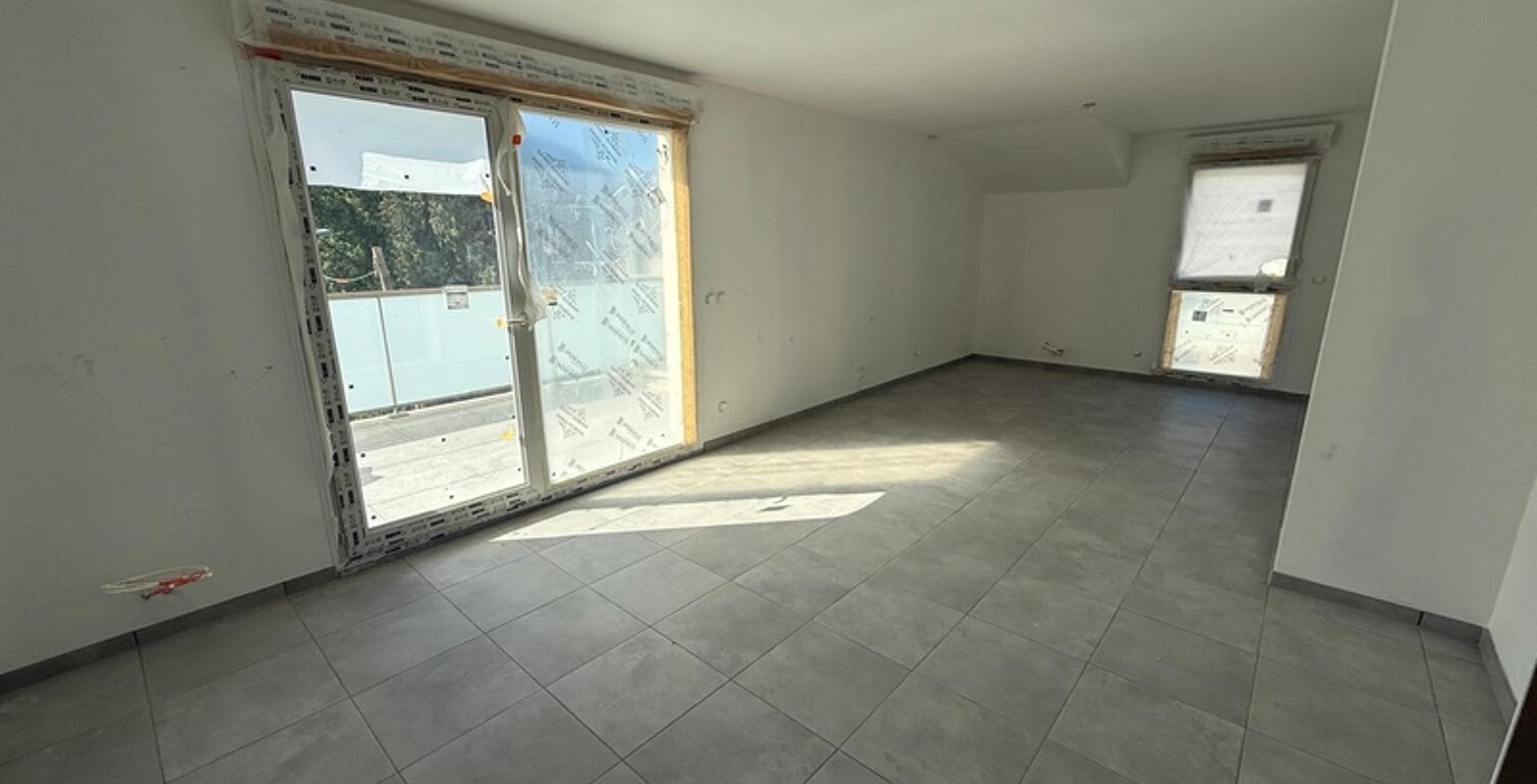 À vendre – Appartement T3 de 66,60 m² à La Roche-sur-Foron (74) — photo 1