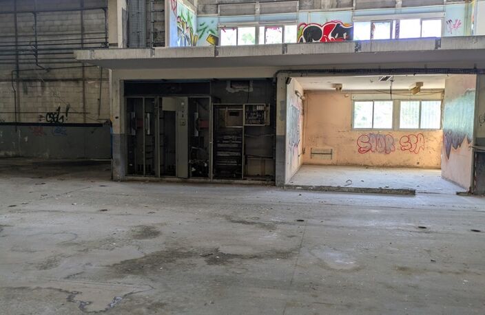 Locaux industriels à louer GIVORS (69) 2250 m² — photo 3