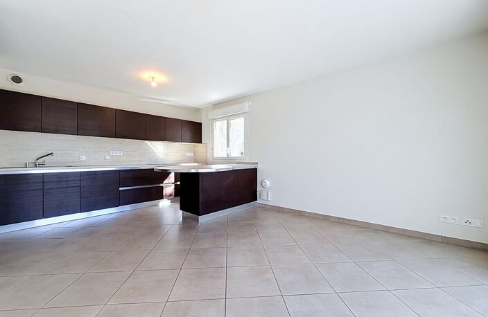 Appartement T4 85m2 calme et lumineux - VETRAZ MONTHOUX — photo 4
