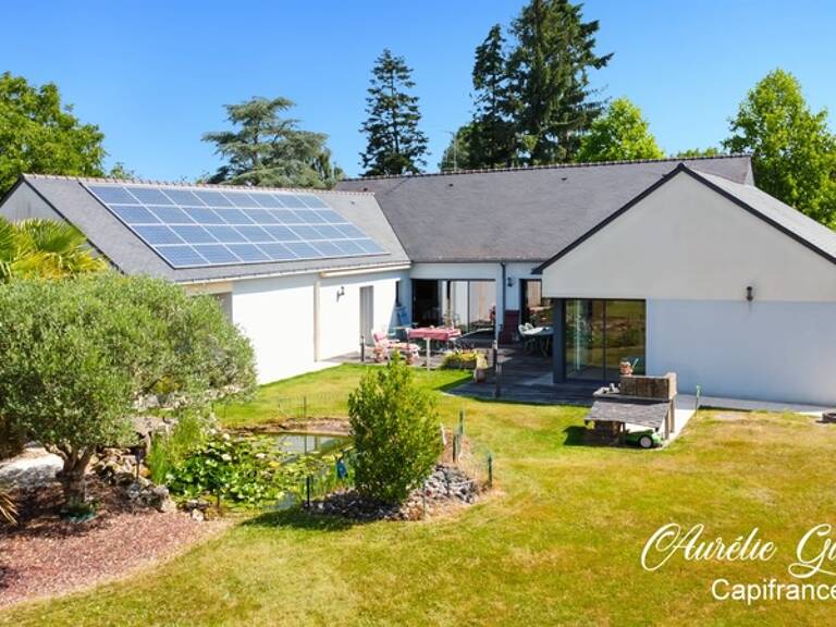 Maison d’architecte de plain-pied de 254 m² avec piscine intérieure et terrain de 3000 m² en plein cœur de Ploërmel — photo 1