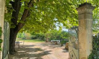 Maison 6 Pièces 228 m² à vendre à Roussillon (84220)