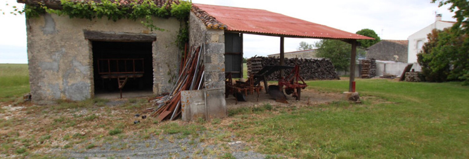 Maison 1 Pièce 1 m² à vendre à Saint-Loup (17380)