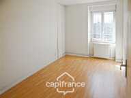 Immeuble à vendre BEAUMONT (63) 5 appartements — photo 3