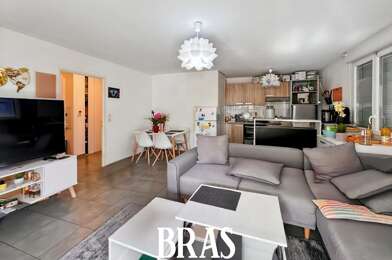 Appartement 3 pièces 179760 €