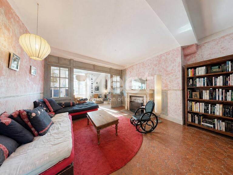 Maison 10 Pièces - 7 Chambres - Dépendances — photo 1